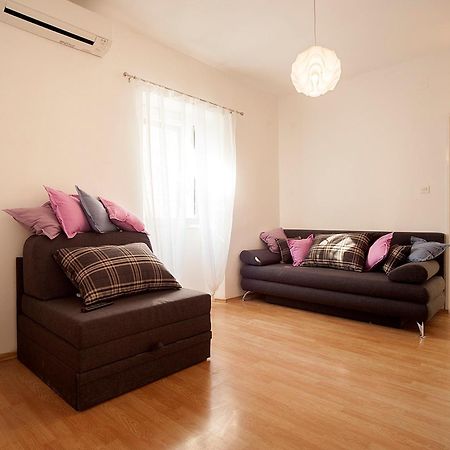 Apartment Dalmatian Garden Šibenik Dış mekan fotoğraf