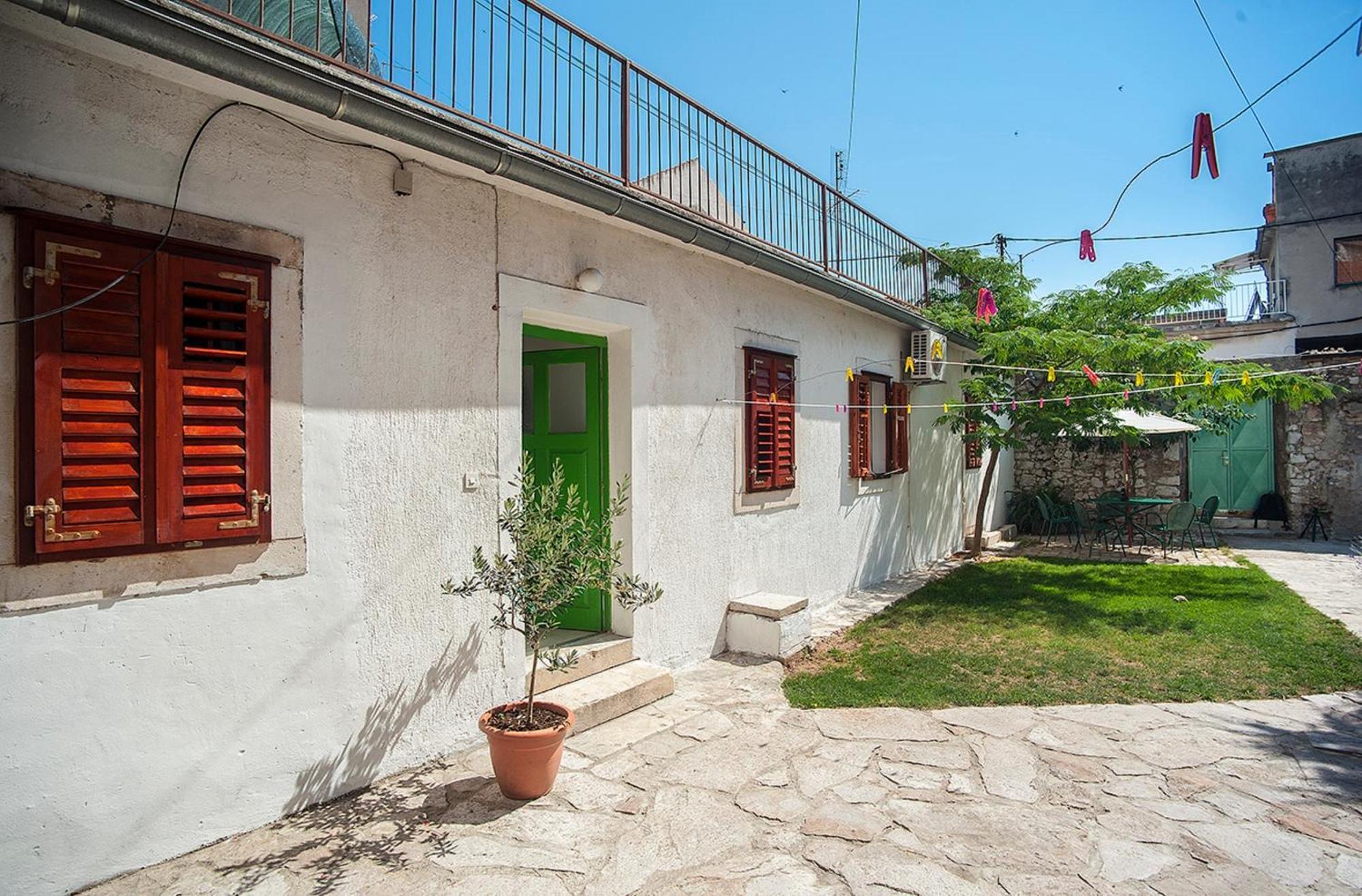 Apartment Dalmatian Garden Šibenik Dış mekan fotoğraf